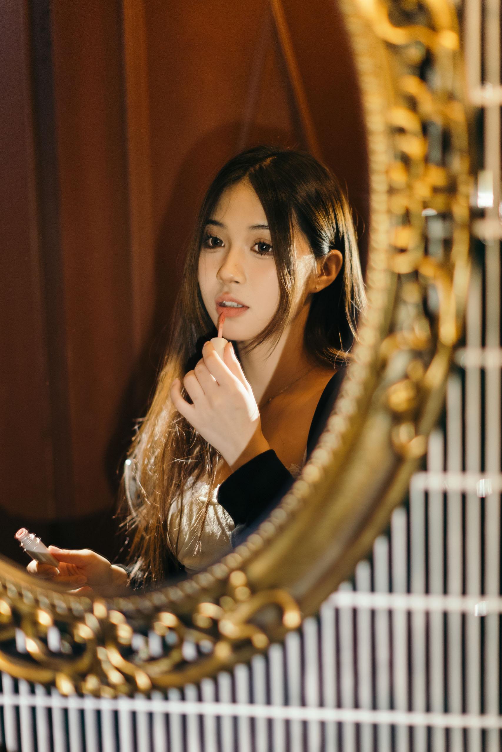 拍人像是选择适马56f14还是富士xf50f2呢