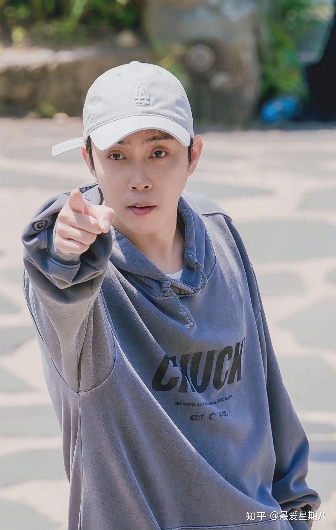 有没有殷志源世纪末的照片