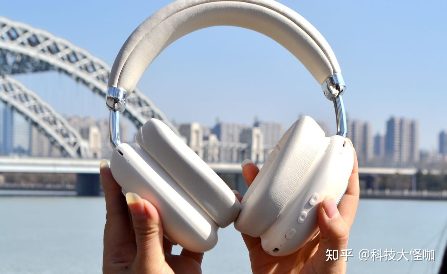 音质天花板!这才是头戴式耳机该有的样子,还自带两块可拆卸小屏