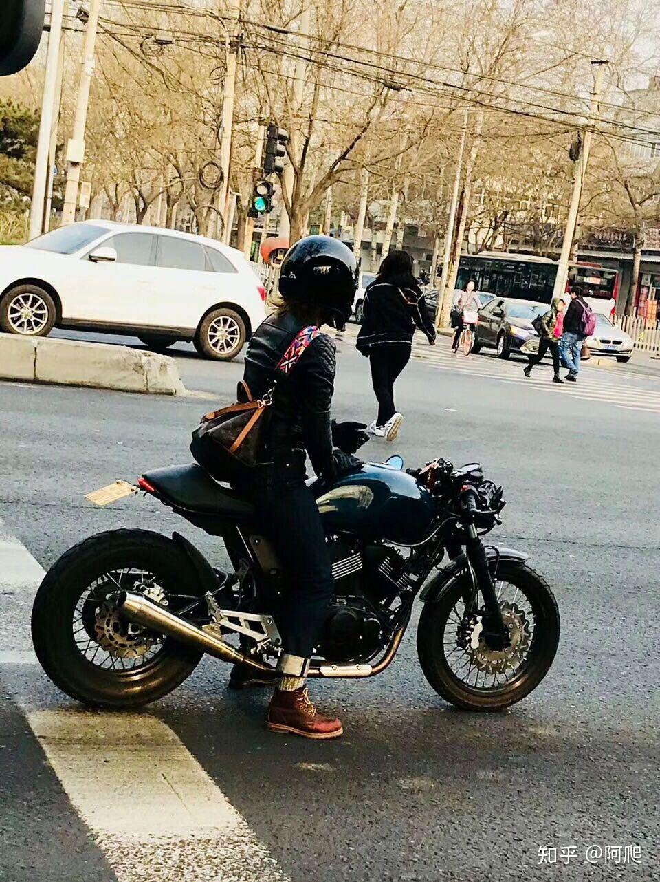 158身高女生,想找腿能着地摩托? - 知乎