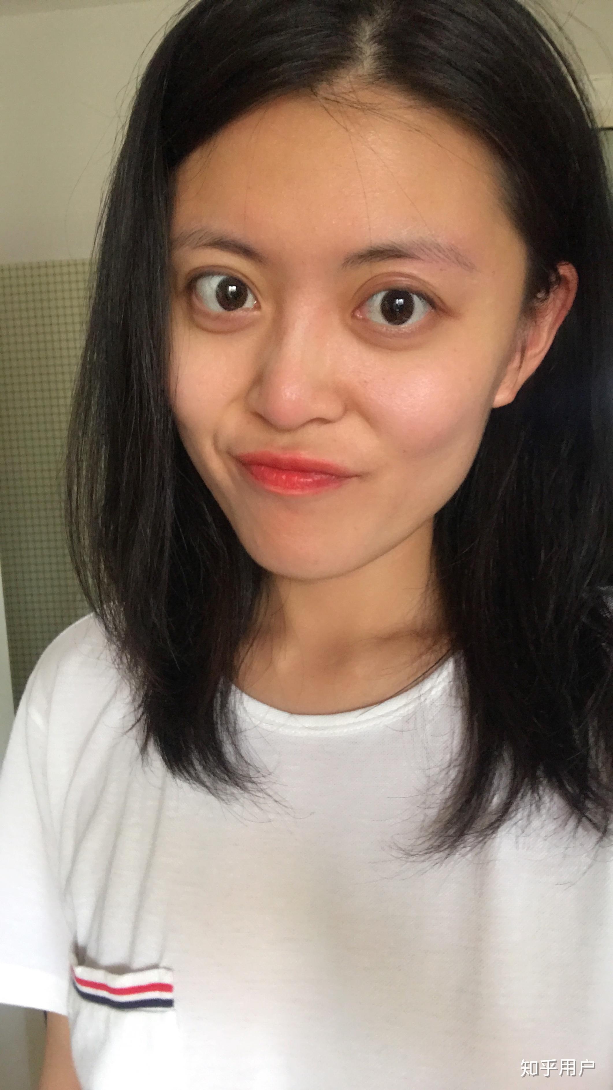 正常人的眼睛能睁这么大吗还是说开了眼角