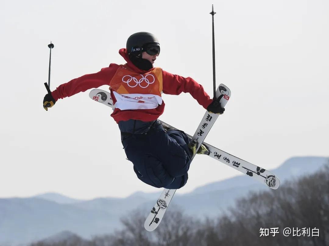 自由式滑雪中的空中技巧雪上技巧大跳臺u型場地技巧坡面障礙技巧和