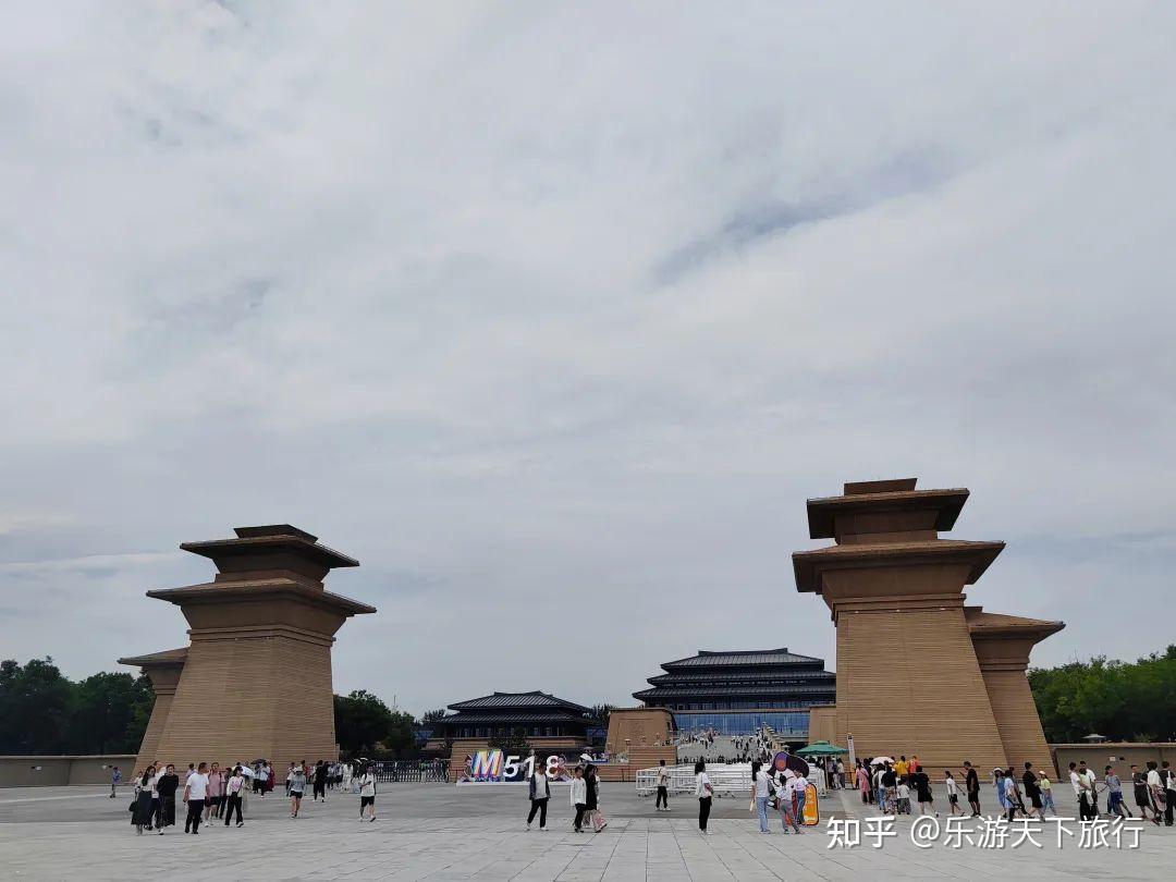 陕西历史博物馆预约不上就去秦汉馆,地铁直达,展馆面积大更好玩 - 知乎