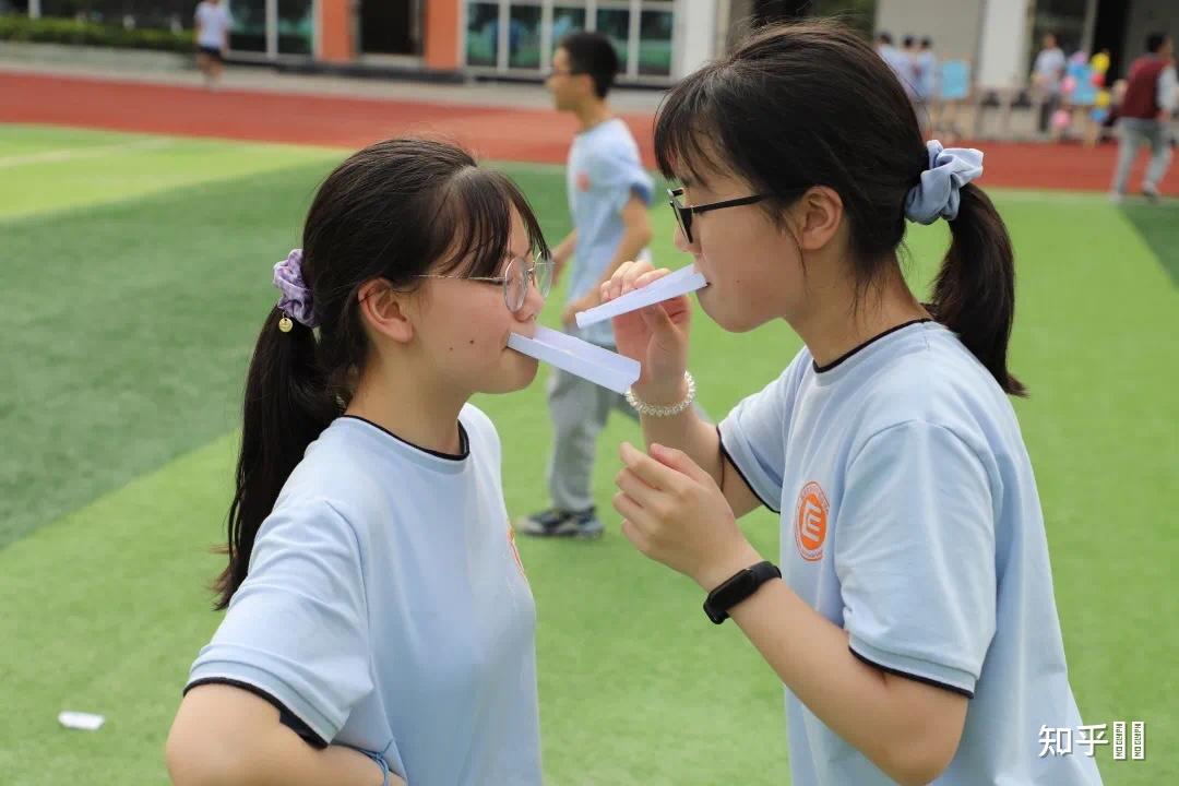 小学生的颜值能有多逆天?