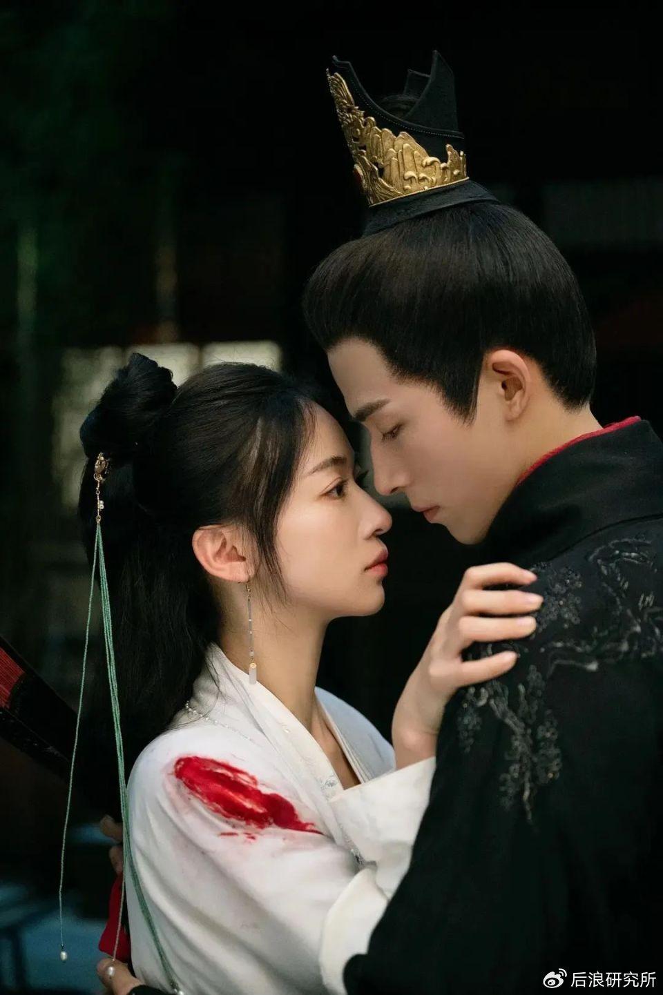 狂徒、替身、强制爱，《墨雨云间》是怎么发癫的？ - 知乎