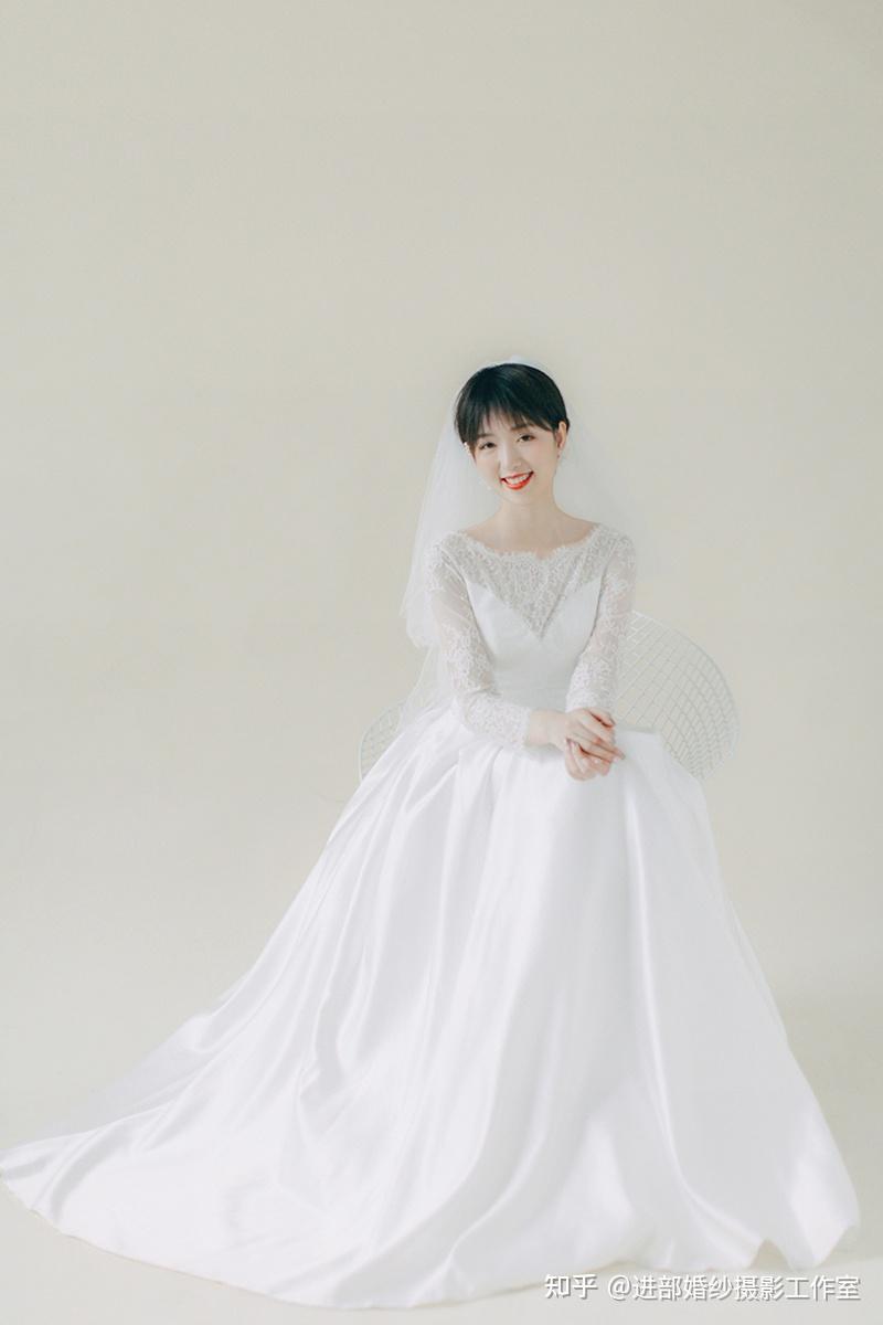 短发新娘适合什么风格的婚纱照