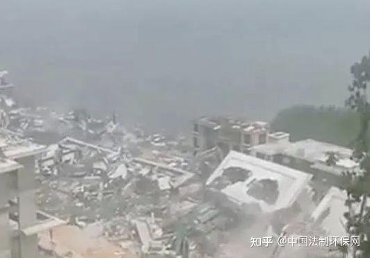 昆明拆除滇池环湖别墅群:几十台挖机拆楼!1700多人连夜种树 - 知乎