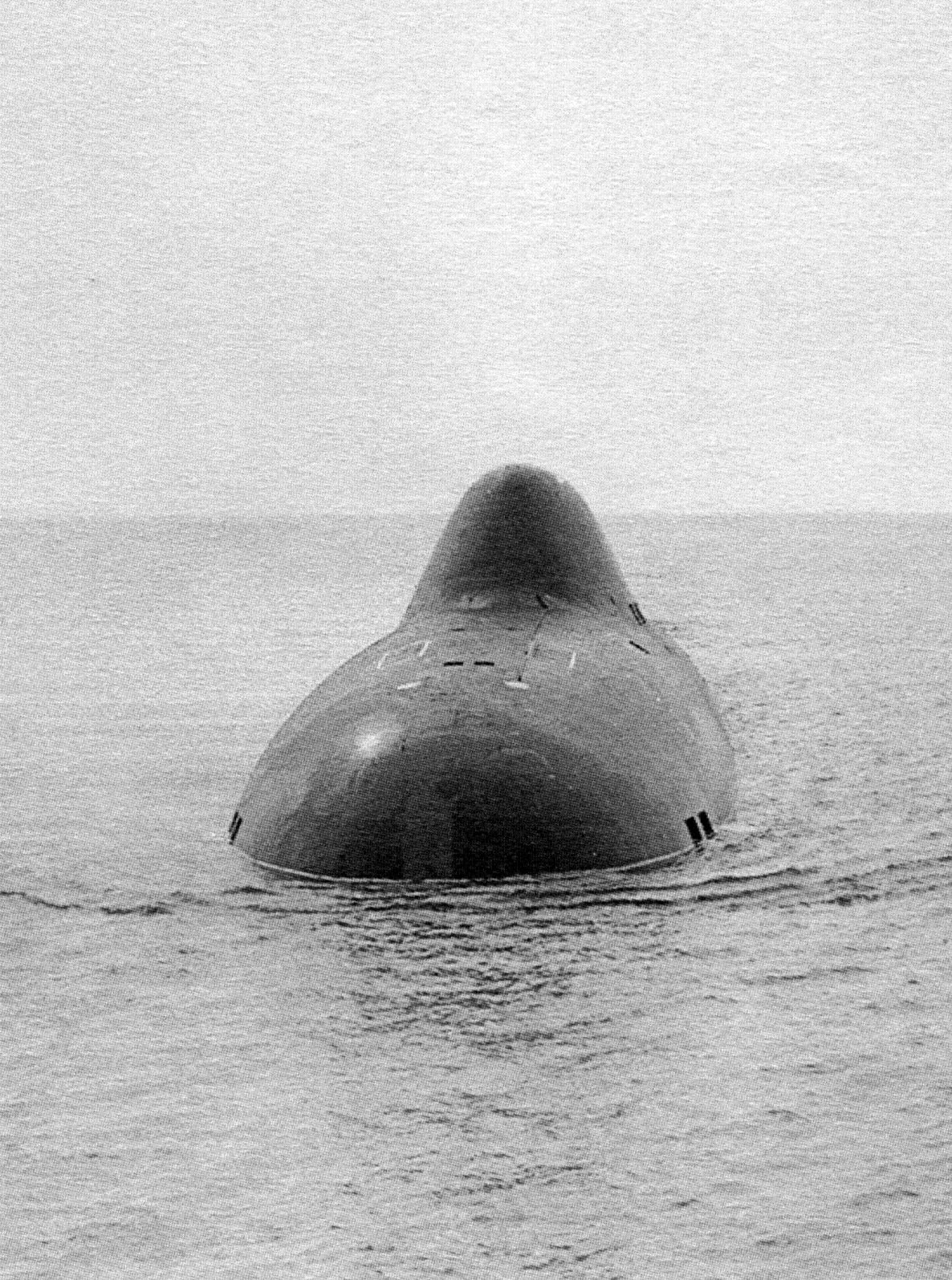 苏联的阿库拉级核潜艇,那个造型优美,为啥别国潜艇没人用类似的围壳?