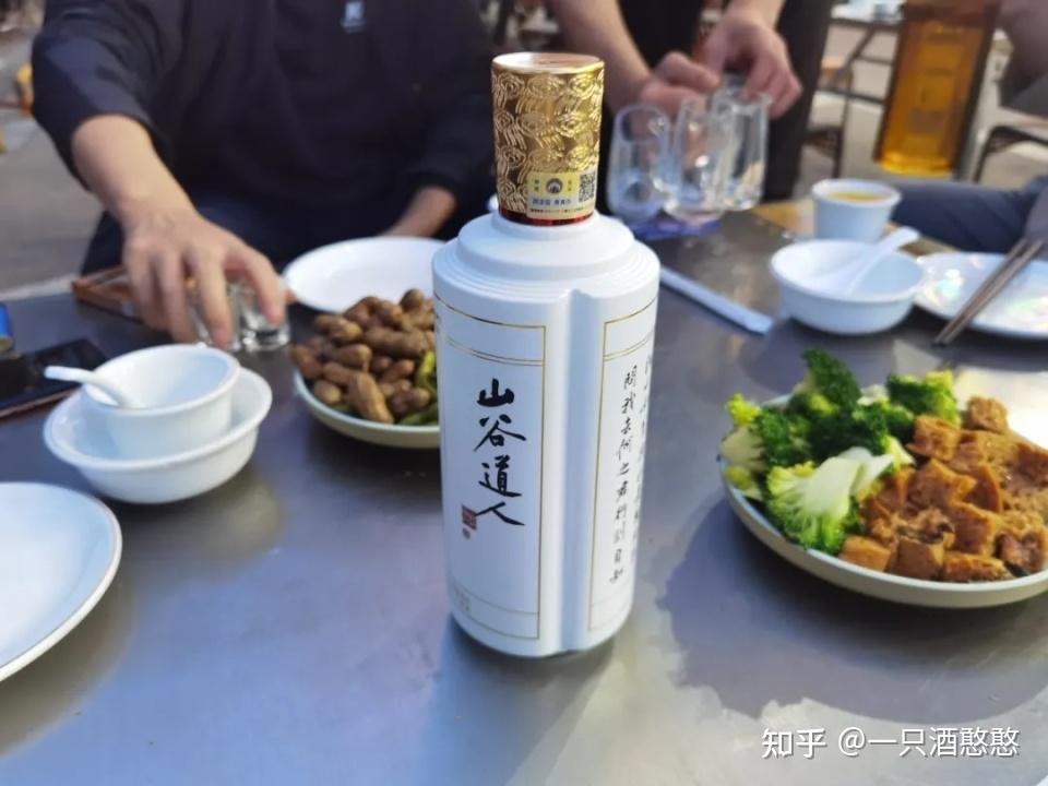 新年饭局必备祝酒诗,背下来你也可以语惊四座 - 知乎
