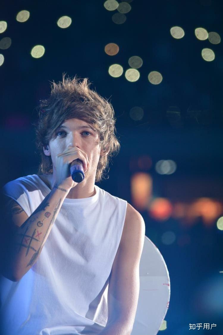 如何评价 one direction 成员 louis tomlinson? - 知乎