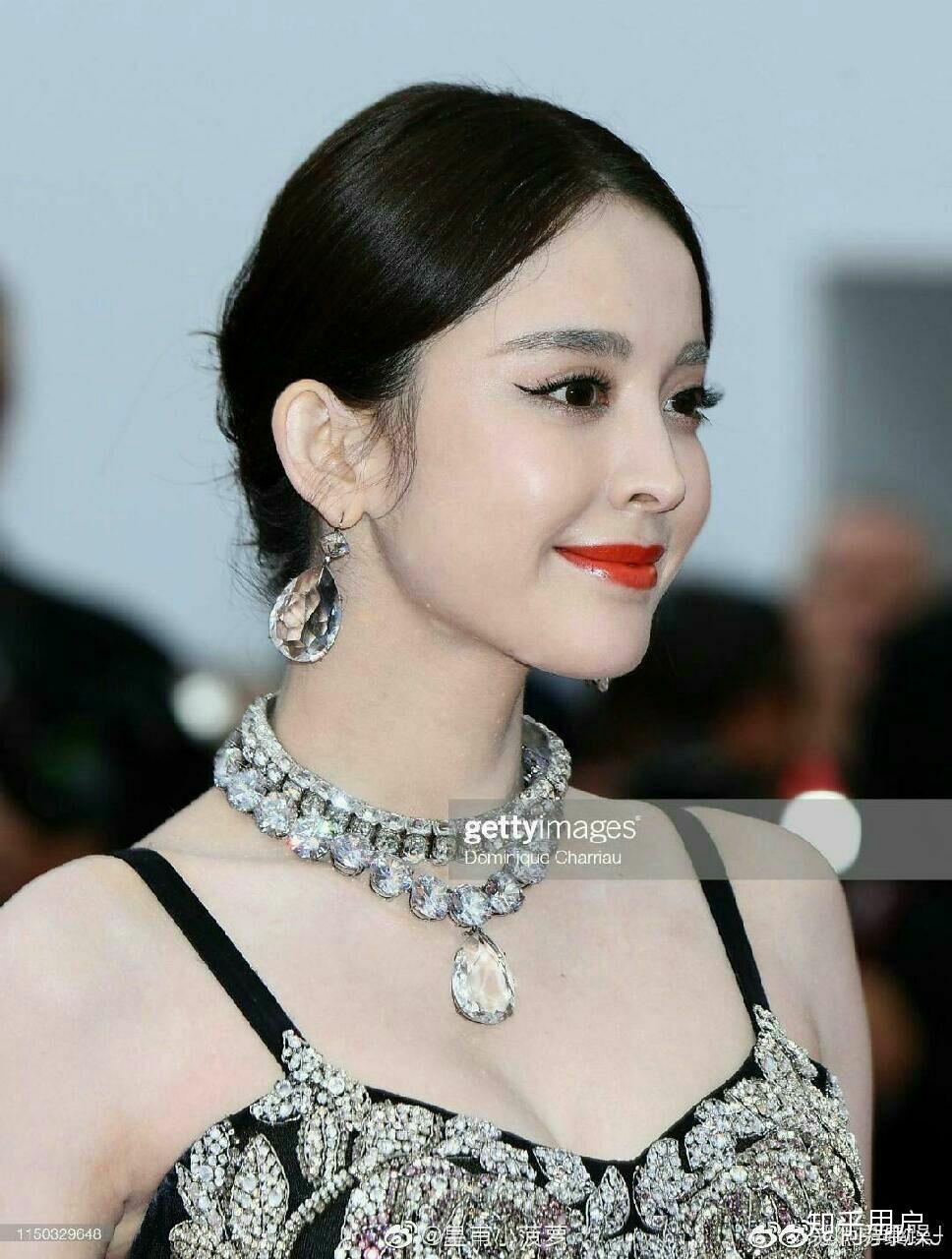 古力娜扎的鼻子怎么了