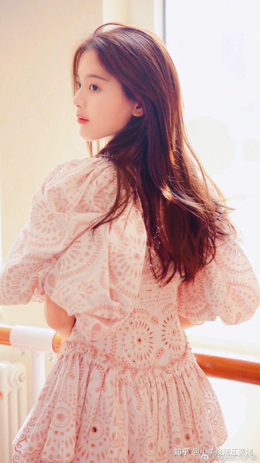 有没有杨超越好看的背影照片