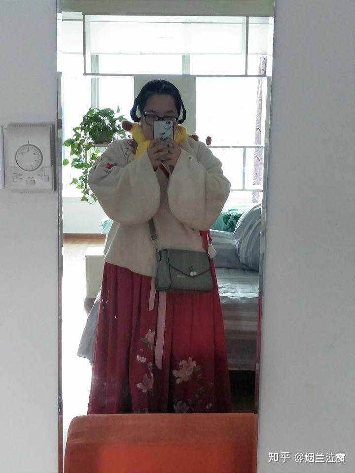 那个胖女孩可以穿汉服吗