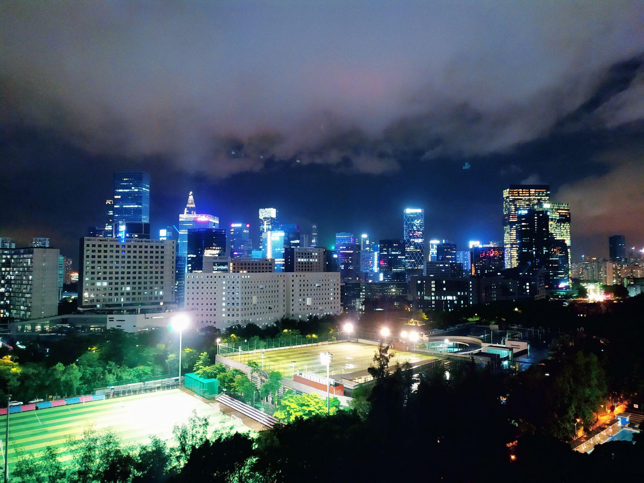 深圳大学夜景图片