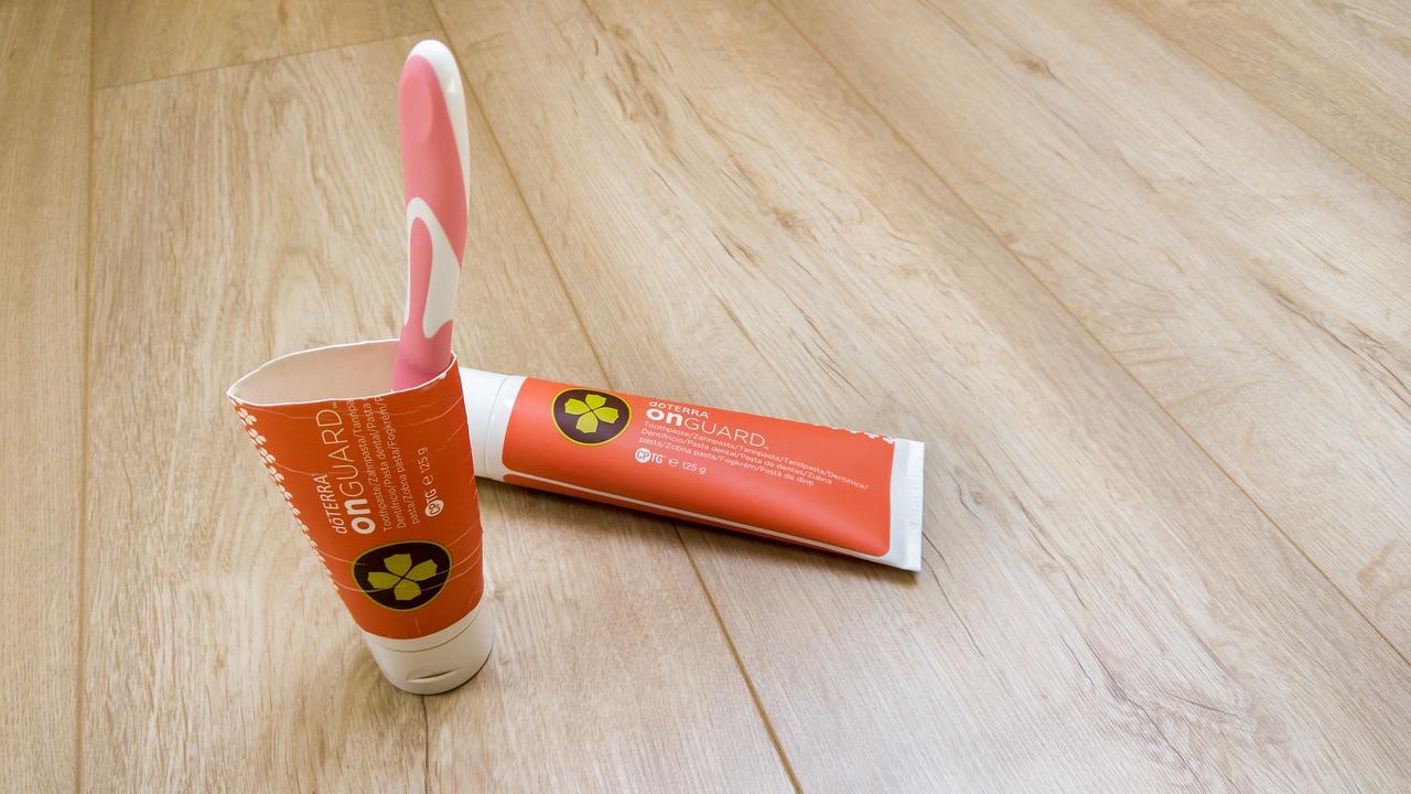 2. 刷毛材质软硬