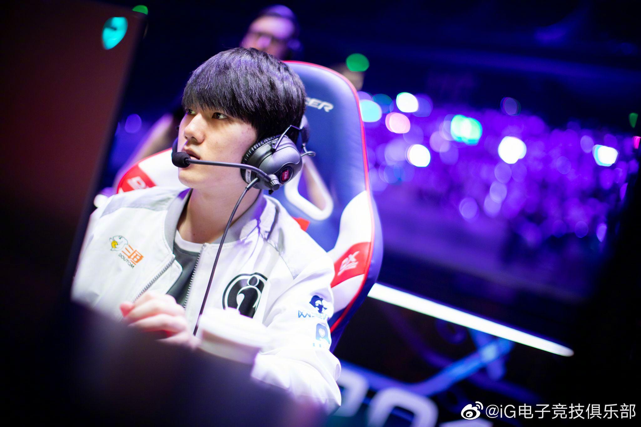 如何评价英雄联盟职业选手jackeylove