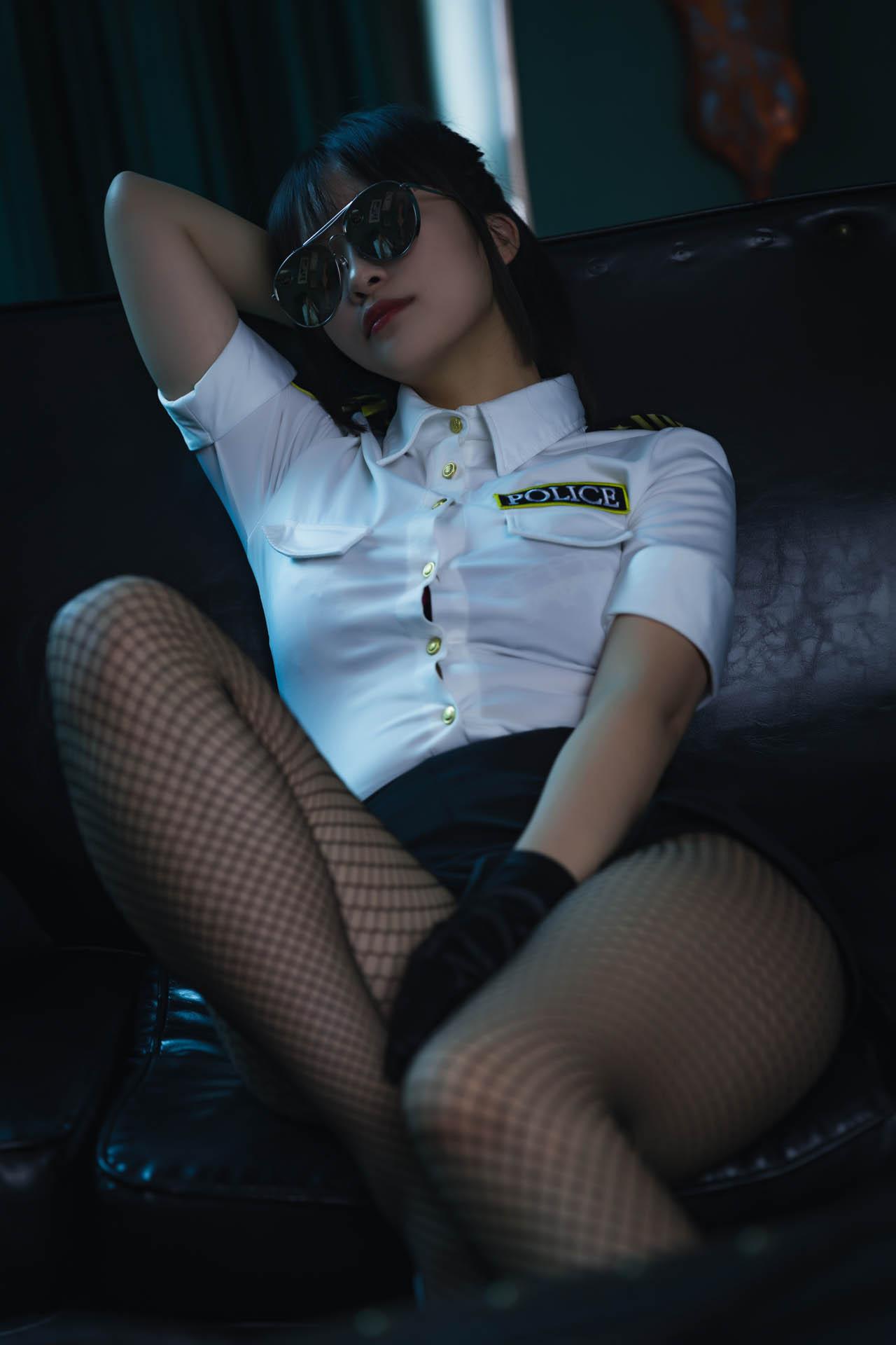 洛璃LoLiSAMA – 全套104期含随包视频[75.4G-2026.2]-佳人吧