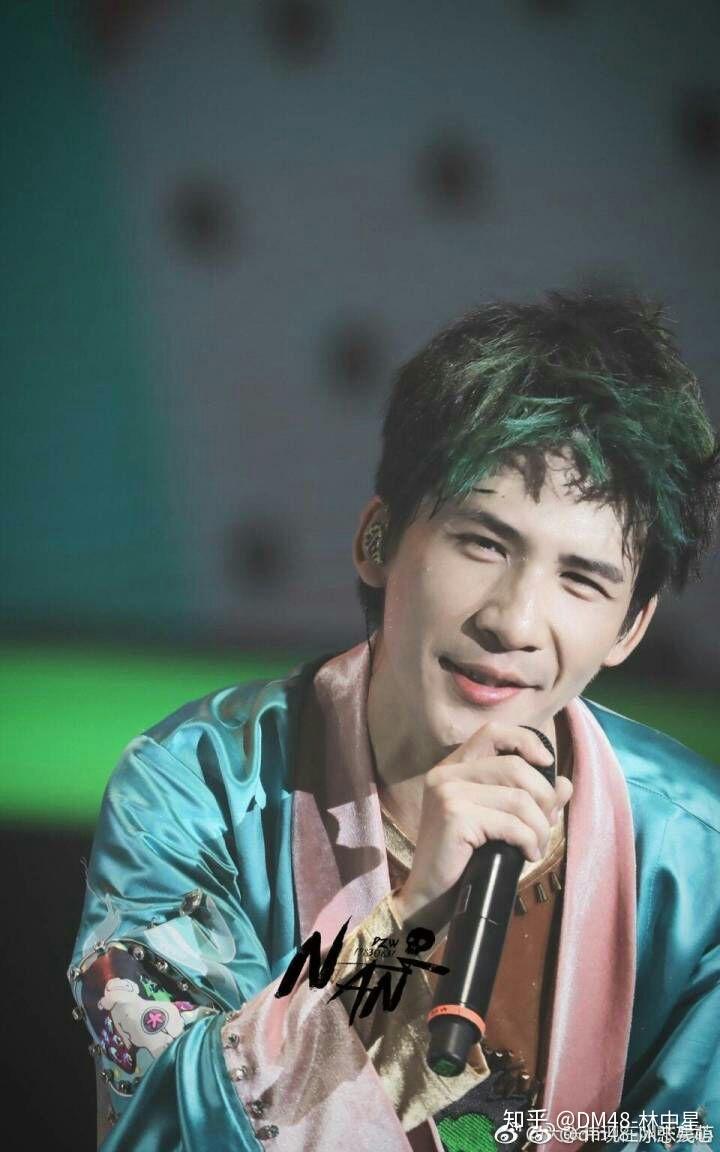 你相册里边有没有爱不释手的大张伟的照片