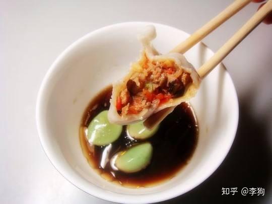 为什么吃饺子要蘸醋?