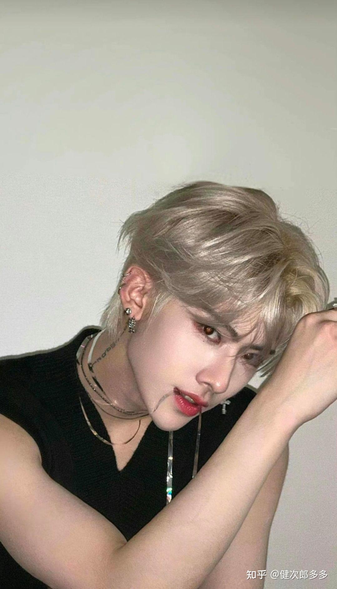 你们觉得南韩最帅男爱豆有谁?