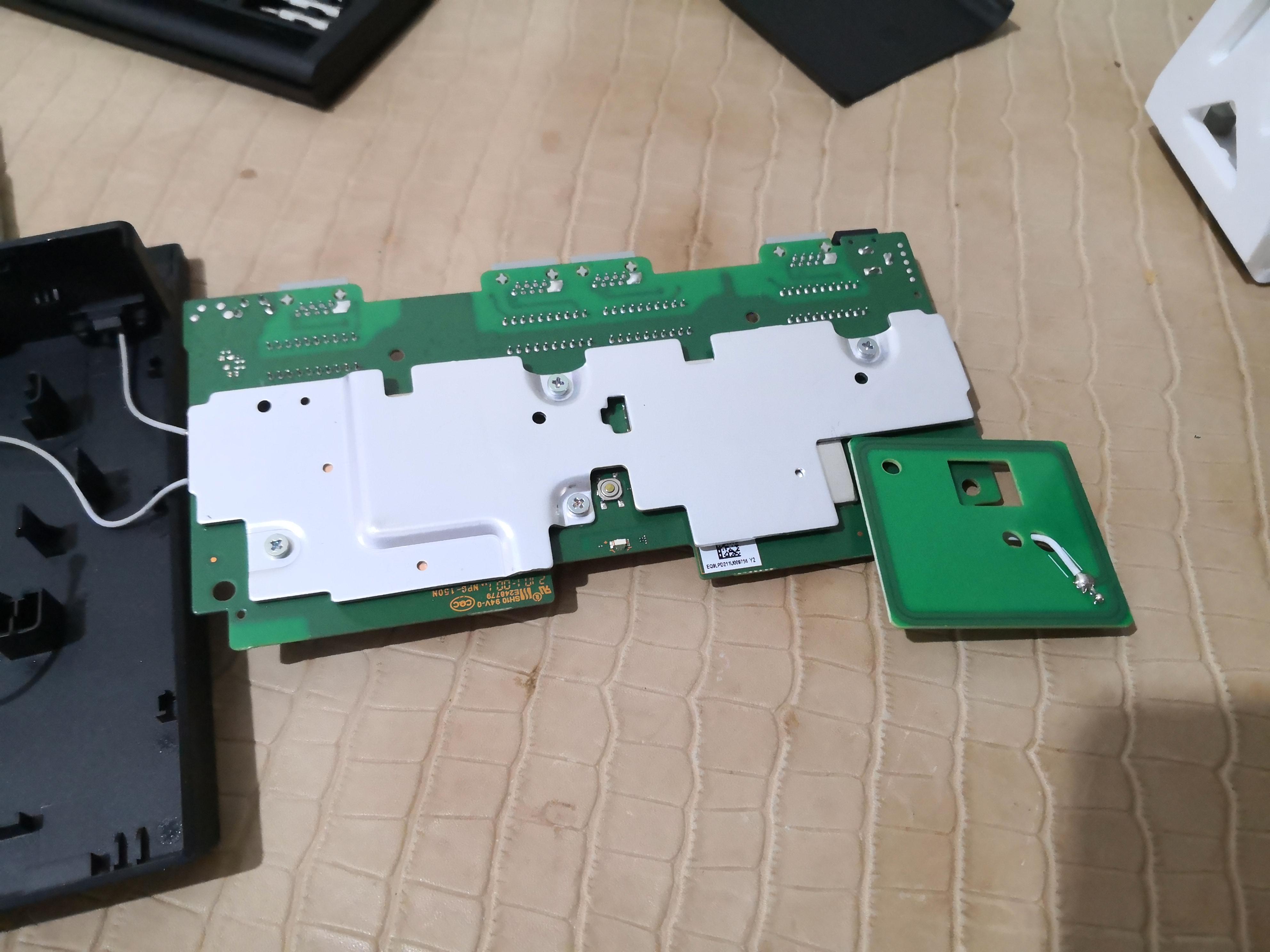 华为ax3 pro凌霄版ws7200拆机:日常使用的路由器竟为偷偷领先受害者?