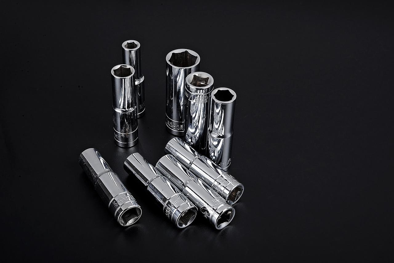 手动码钉枪怎么用