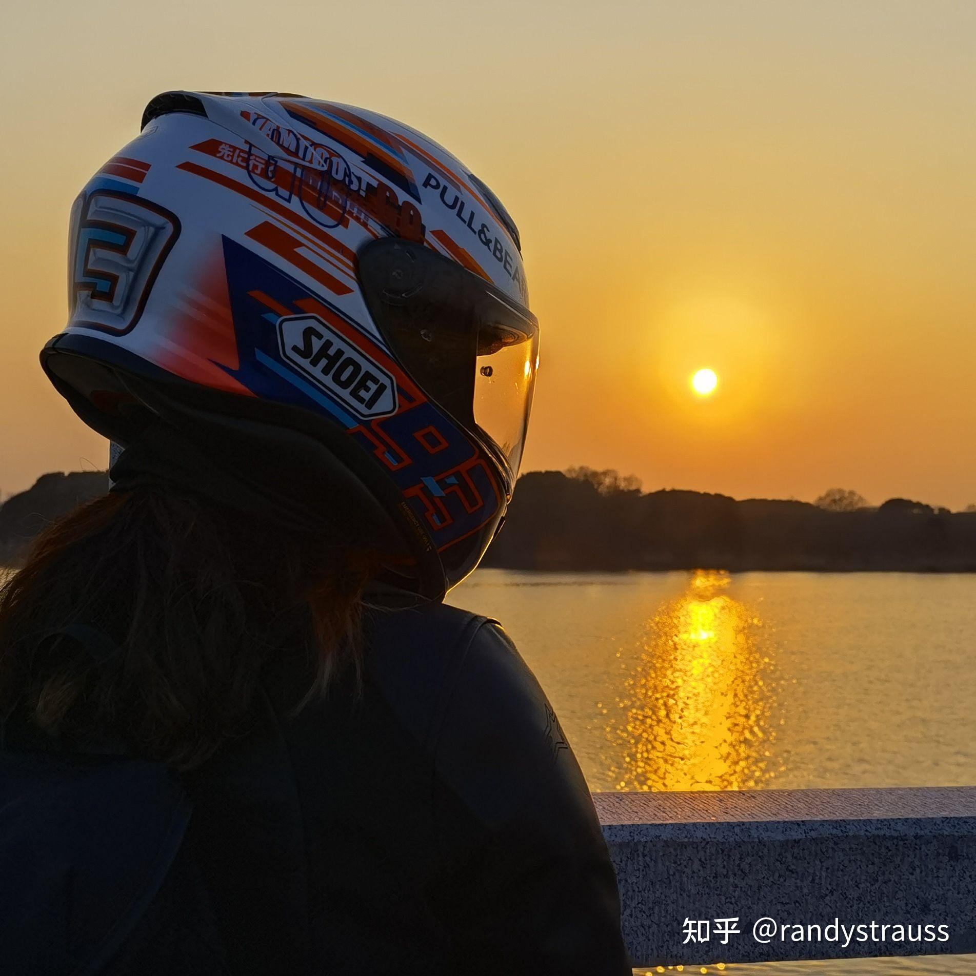 有摩托车主题的情侣头像吗? - 知乎