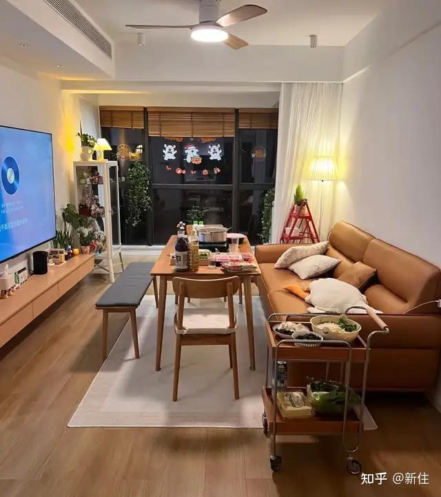 越来越多人客厅“不要茶几,改用餐桌”,试过才知道这样装有多爽 - 知乎