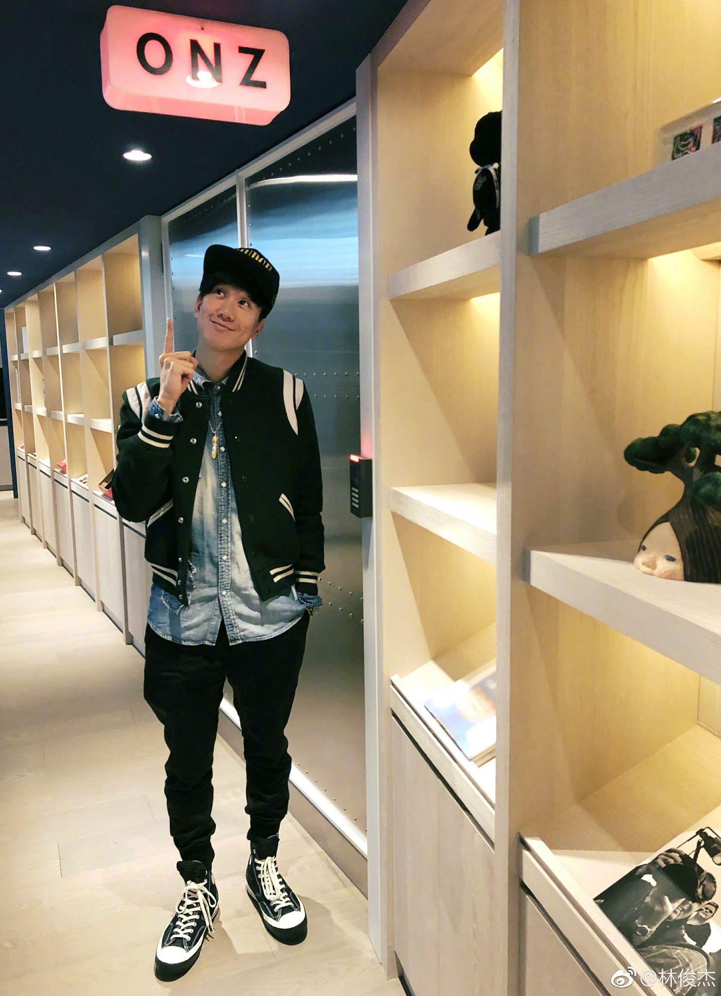 如何评价林俊杰的中文版despacito