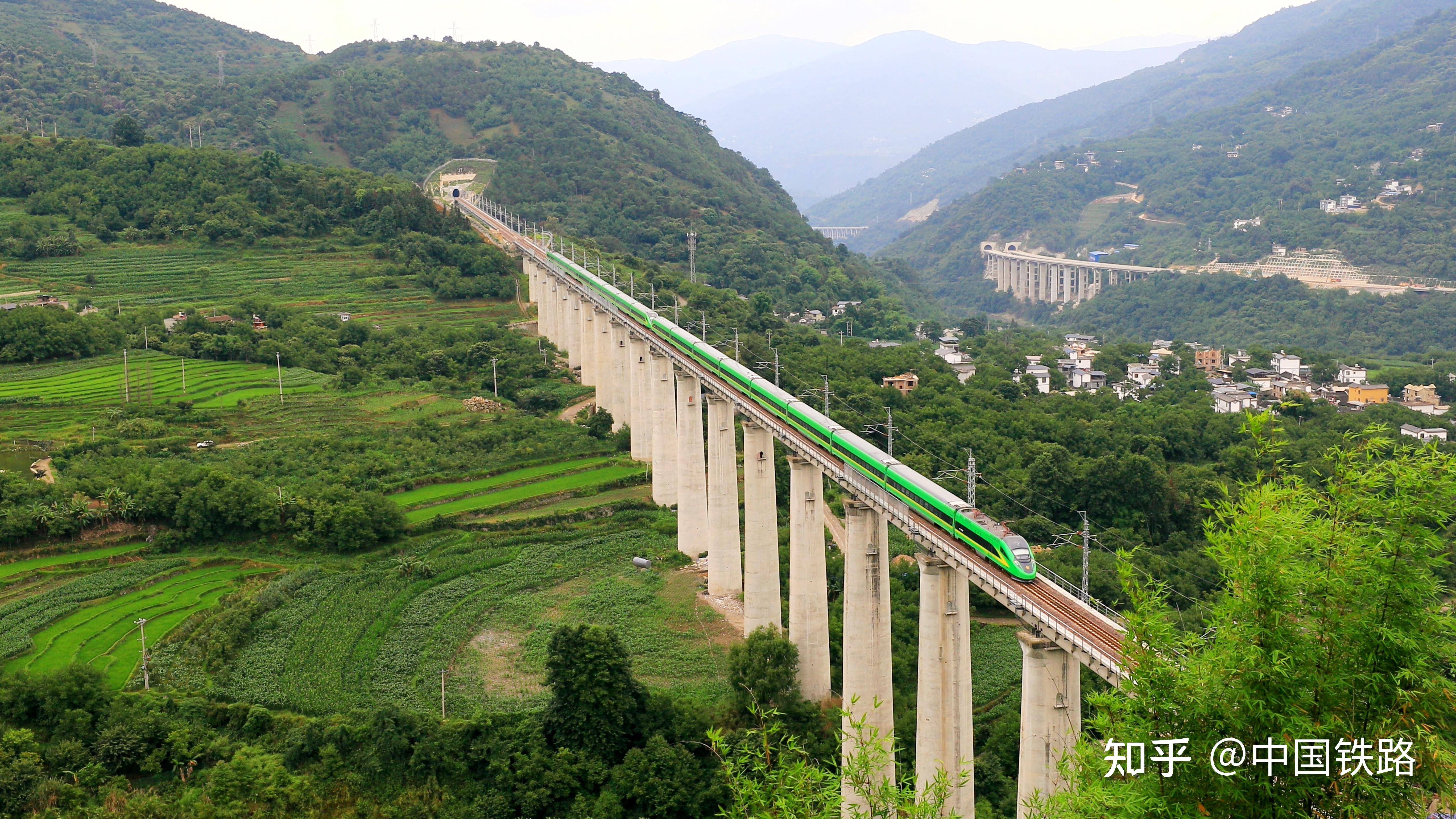 大瑞铁路大理至保山段 7 月 22 日开通运营,会给沿线地区带来哪些影响
