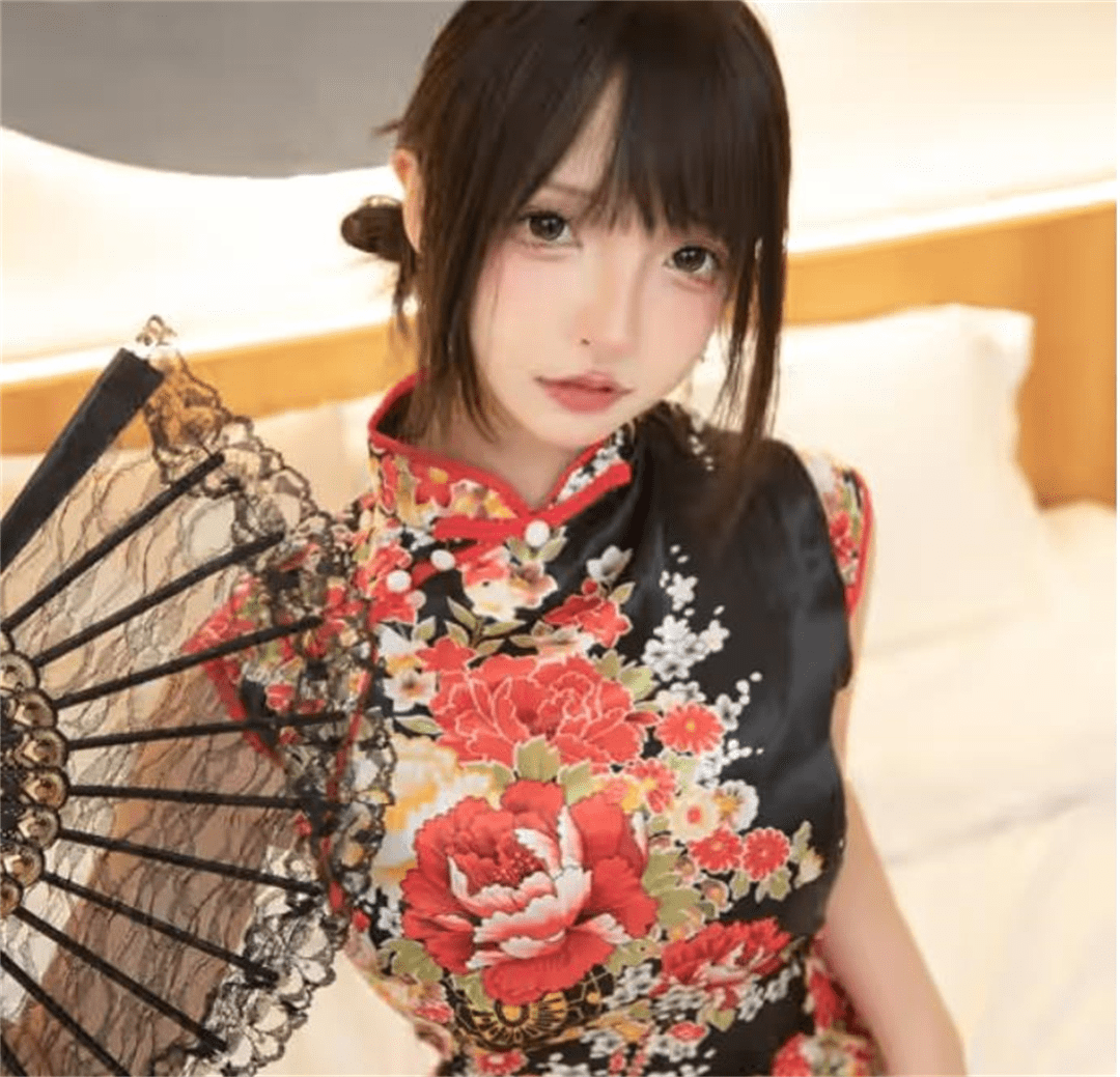 神楽坂真冬旗袍图片，星星般光芒注定不平凡-美学艺术库