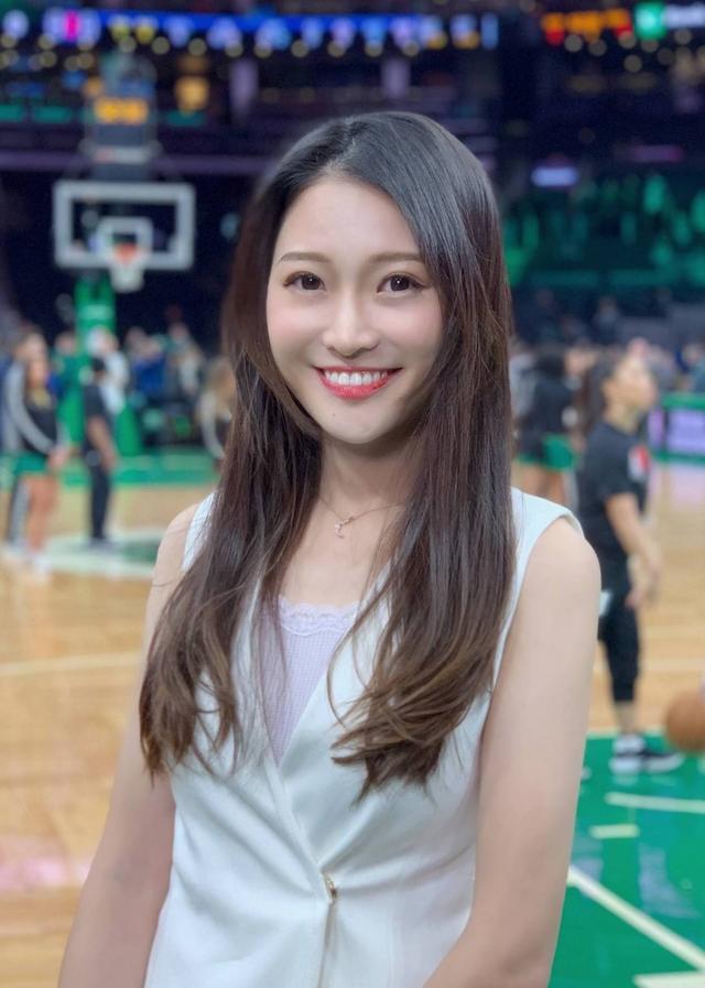 NBA前方女记者孟超，让野兽般的篮球巨星都温柔低下了头！ - 知乎