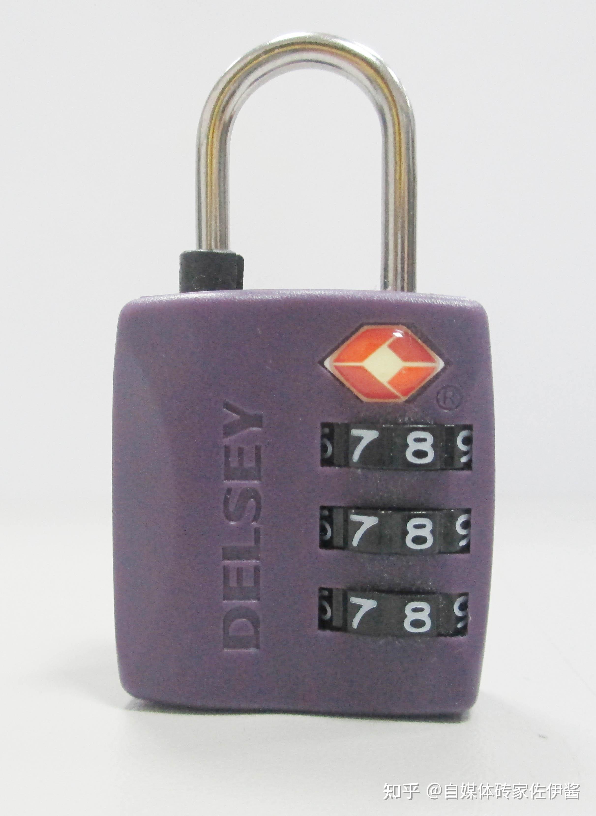 买回的行李箱发现海关锁的标志是火炬形状的标志并不是常见的菱形海关