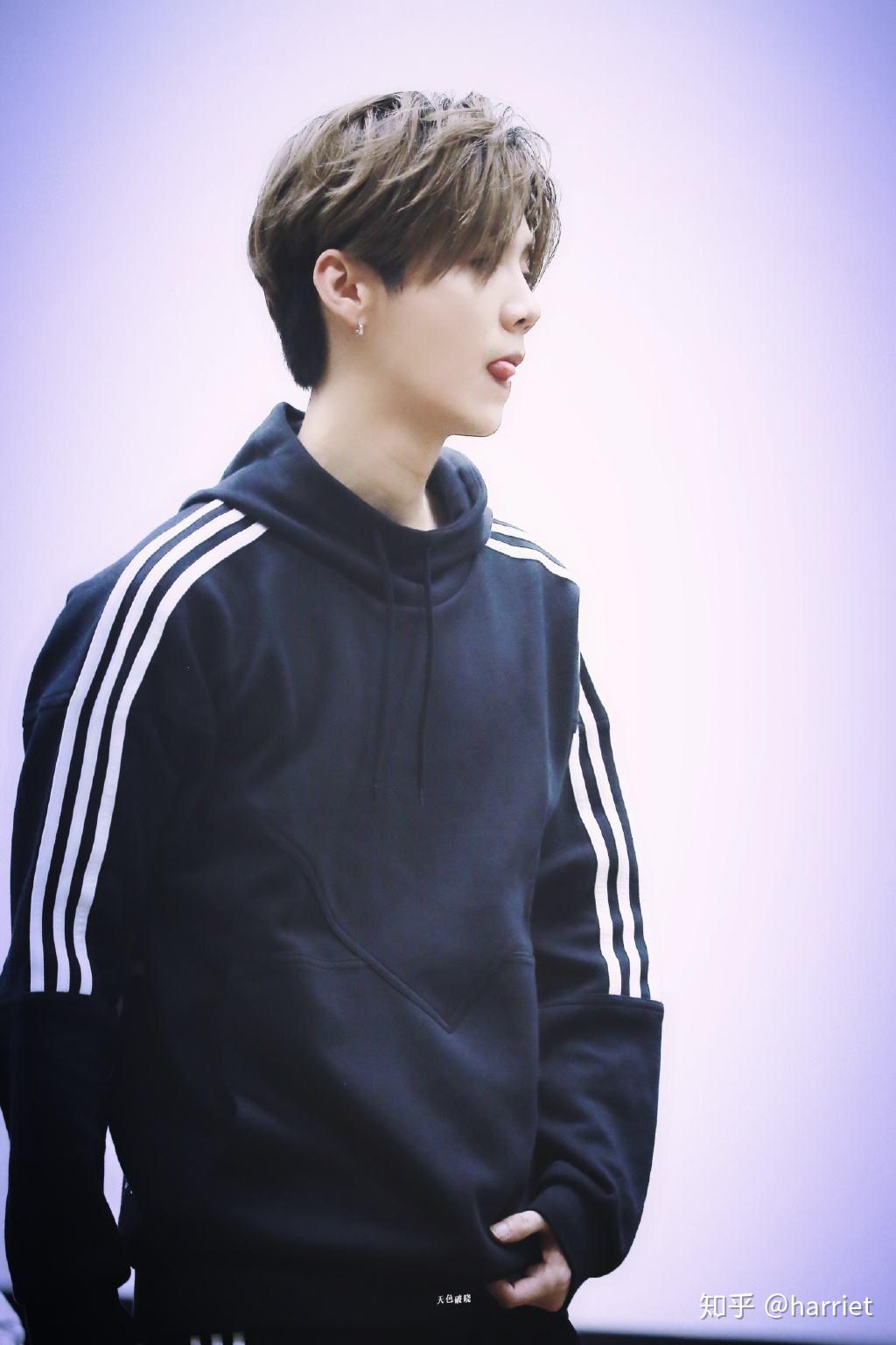 你见过的最好看的男生长什么样子?