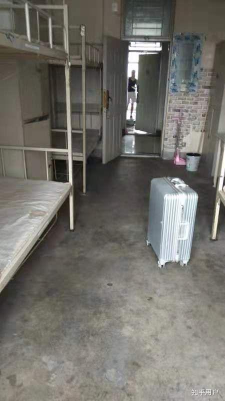 沈阳大学宿舍怎么样能不能给张照片啊