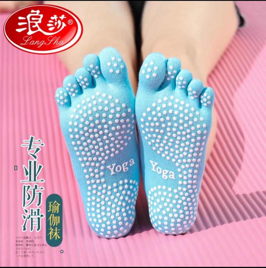 穿乳胶五指袜是什么感觉? - 知乎