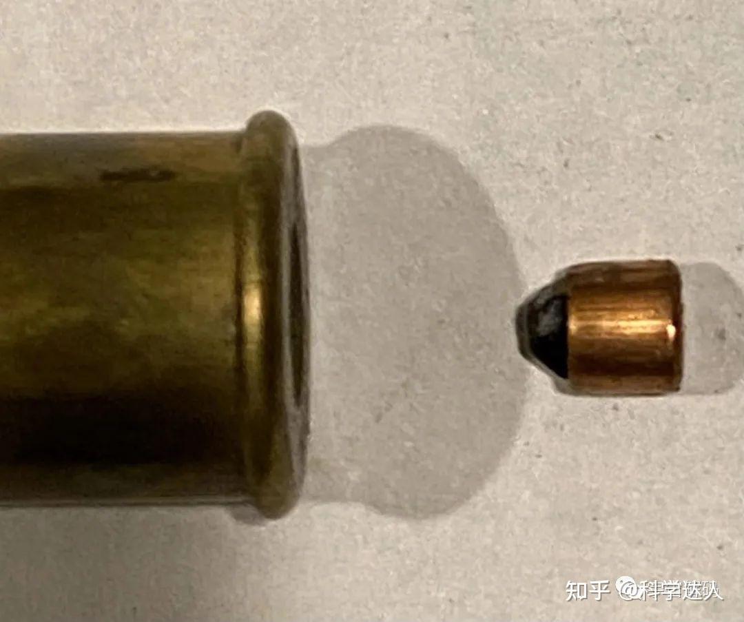 子弹里一撞就着的底火是什么？大多数人都想错了 - 知乎