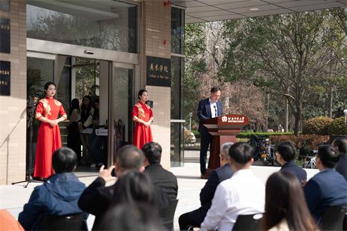 太行丰碑红旗渠精神影像展巡展在河南师范大学开幕