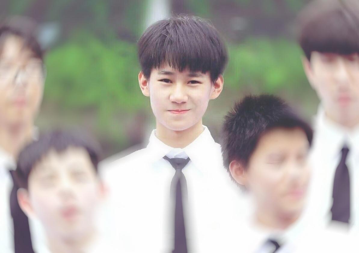 如何评价张真源的颜值