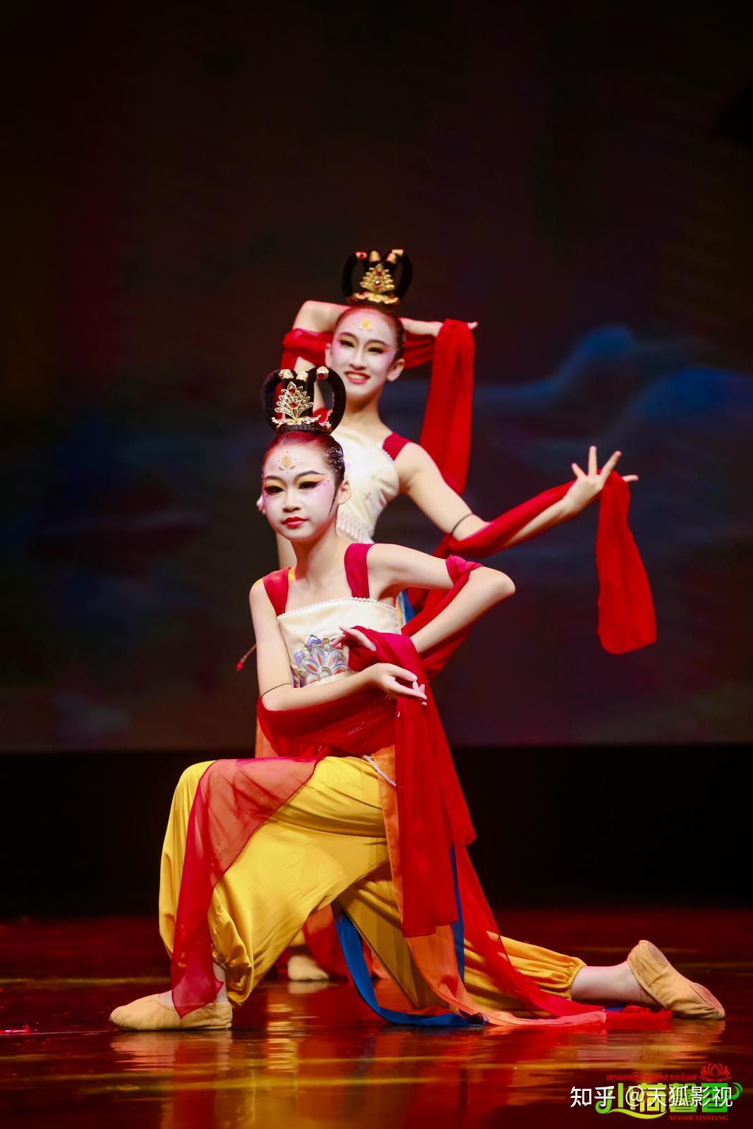 职业摄影师教你如何拍好舞台表演! - 知乎
