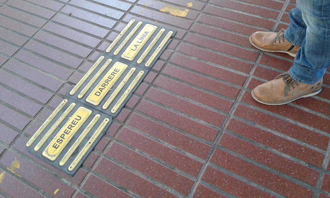 哪里的高铁途径新乡