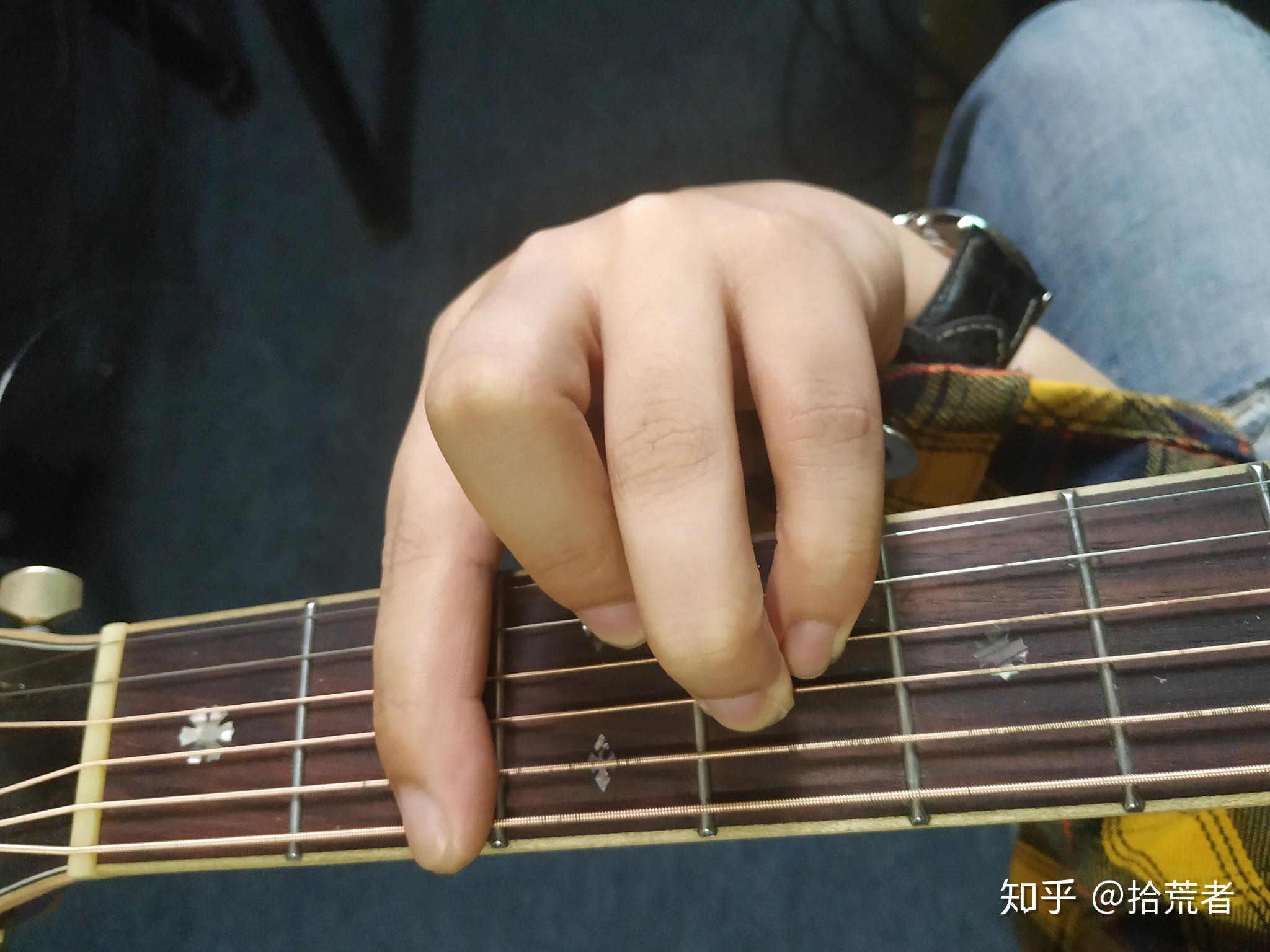 吉他有个bm和弦要怎么按啊