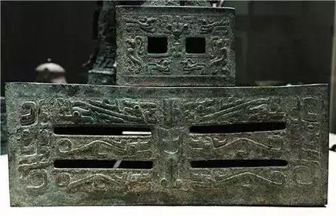 不接受反驳!中国青铜器的王国里,他就是国王!——国宝“青铜禁”解密 - 知乎