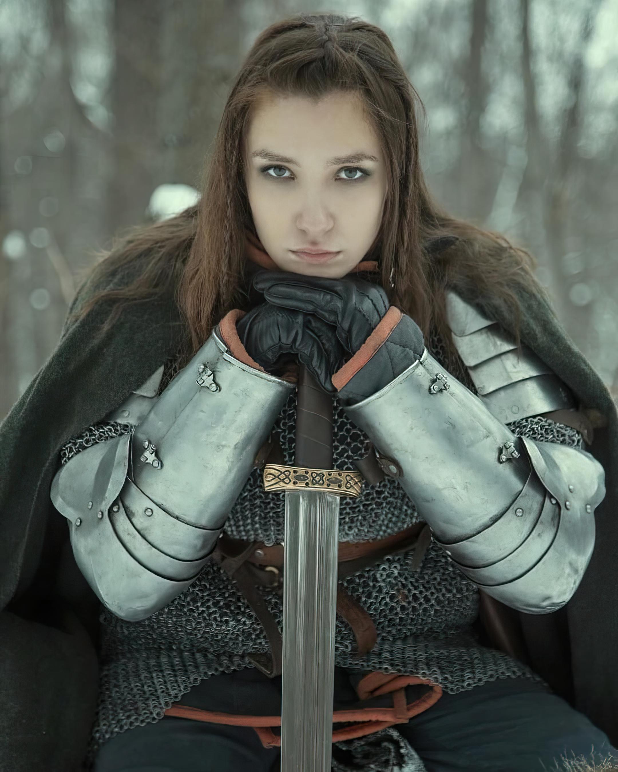 为什么某些女性穿盔甲看起来更帅? - 知乎