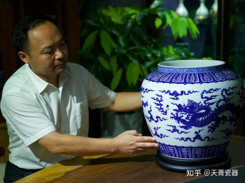 中国清時代染付大缸 天菁瓷器：神龙抬首，缸载福运！【皇家大龙缸】 - 知乎