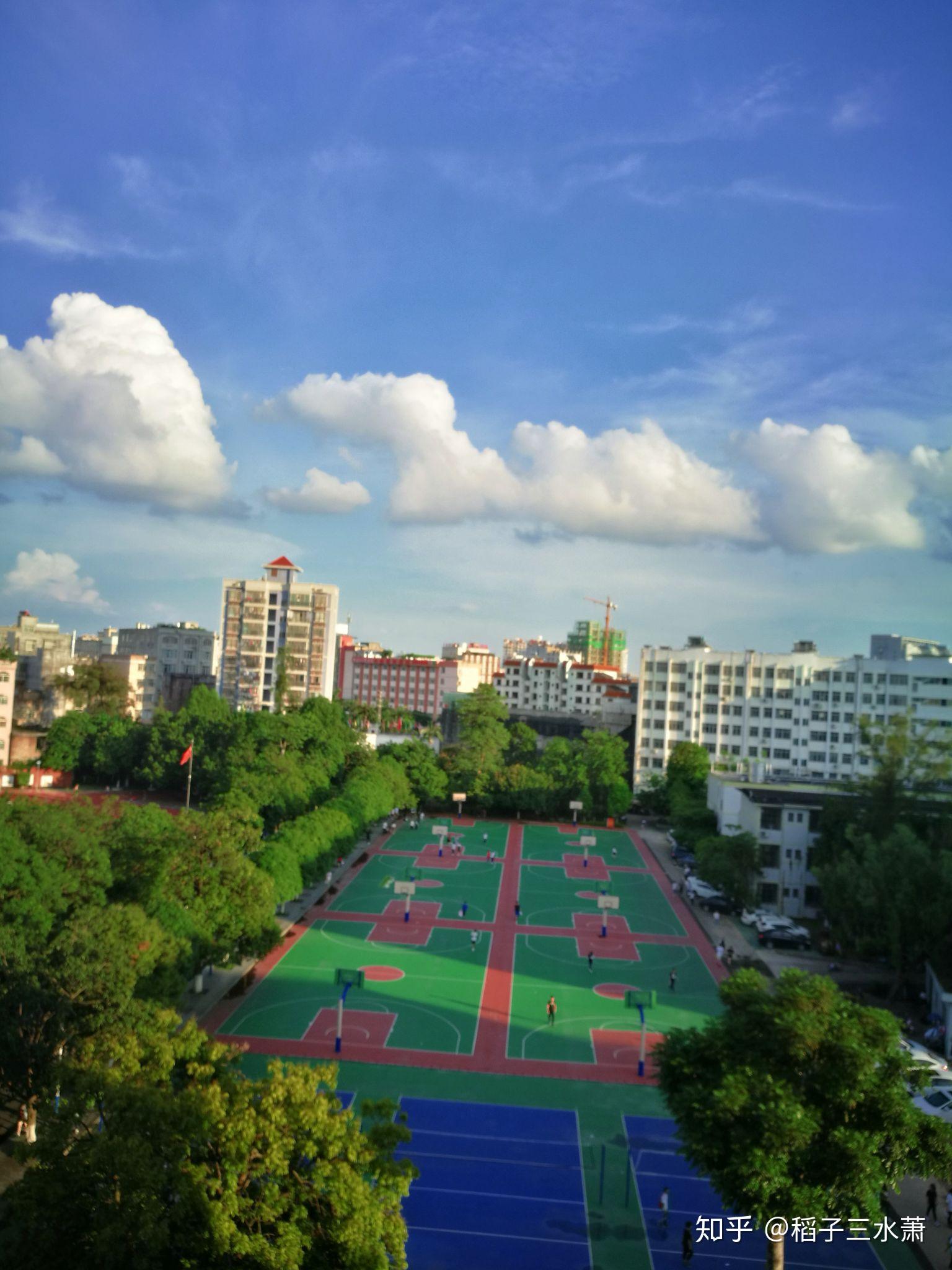 在玉林市第一中学就读是怎样的体验?