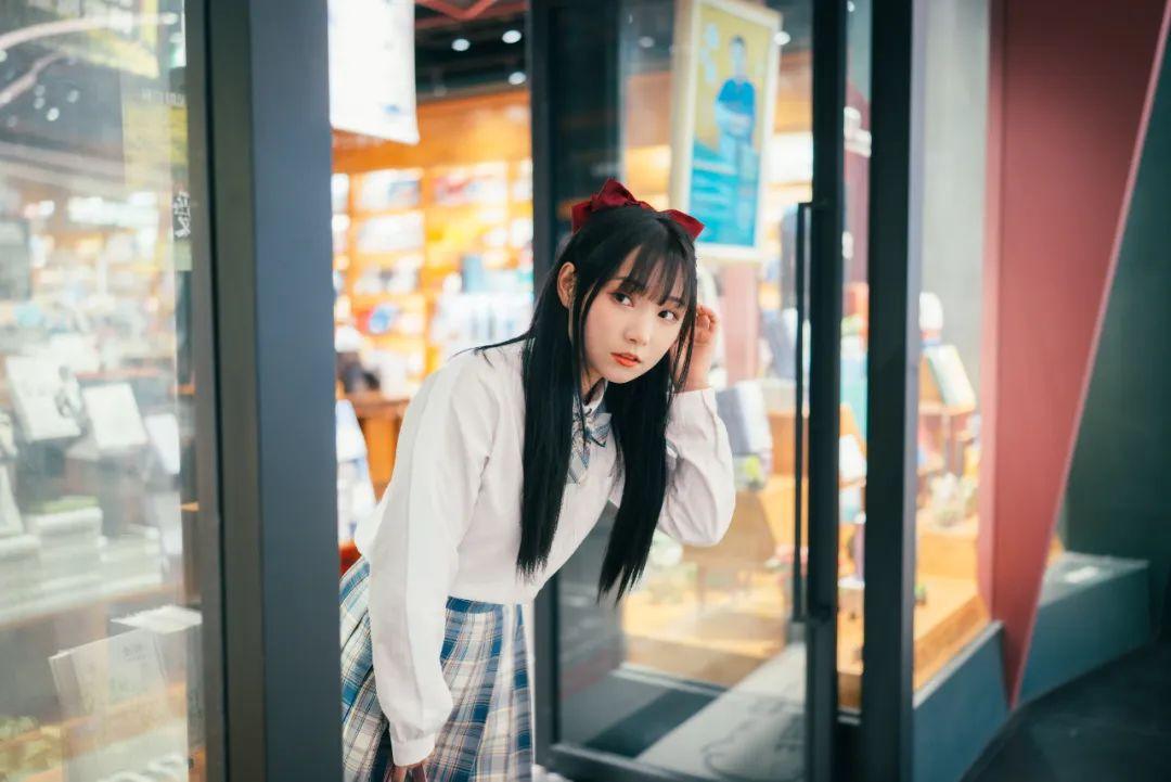 Sigma收購鏡頭
