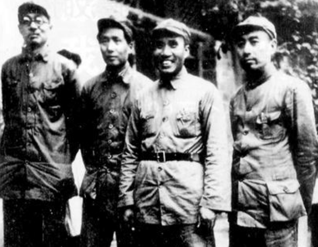 红军领导核心