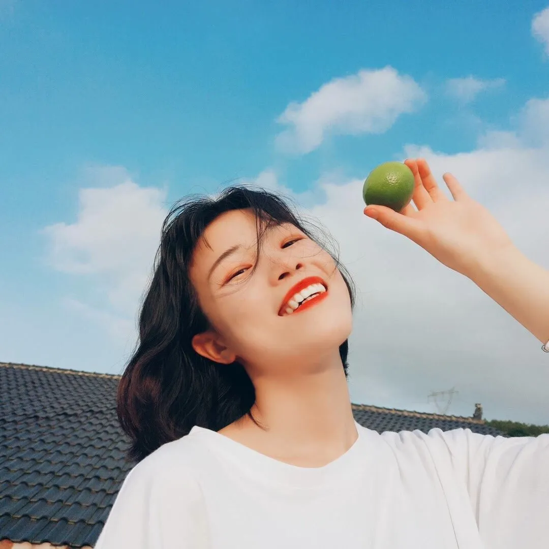 有没有一看就想恋爱的女生头像推荐? - 知乎