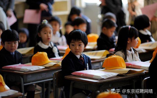 日本多地学校恢复开学?日本文科省:近八成中小学将停课到春假 - 知乎